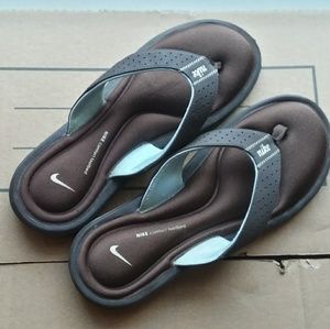 Nike flip flops